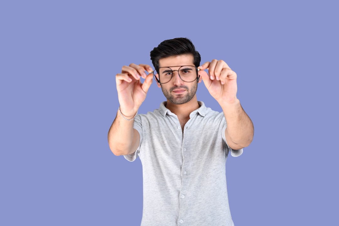 Photo protect eyesight