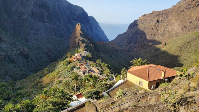 Parcul Național Teide: cum organizezi o excursie printre peisajele vulcanice din Tenerife