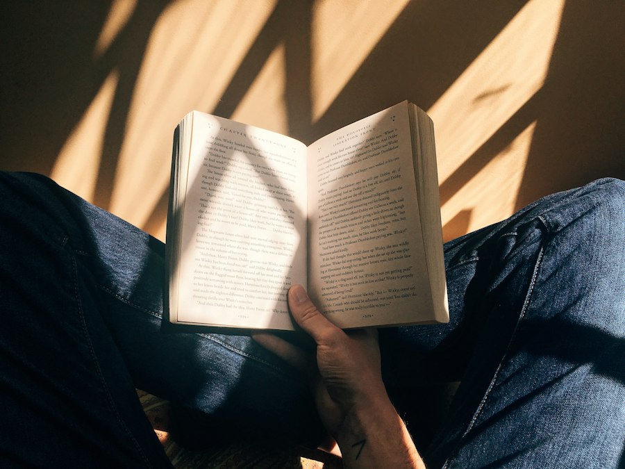 Photo how to read articles effectively